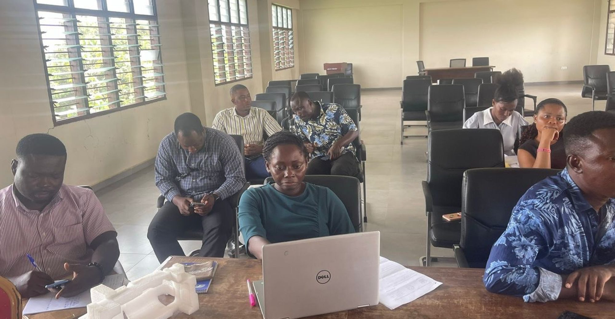 photo_5863882806323252144_y