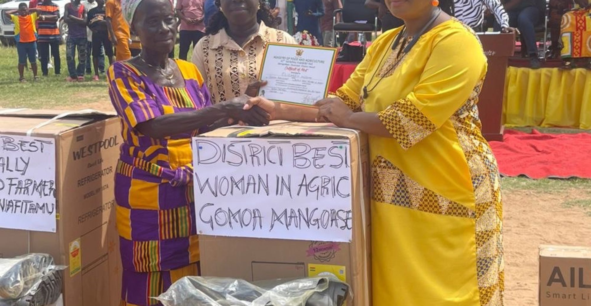 photo_5893128325268442285_y