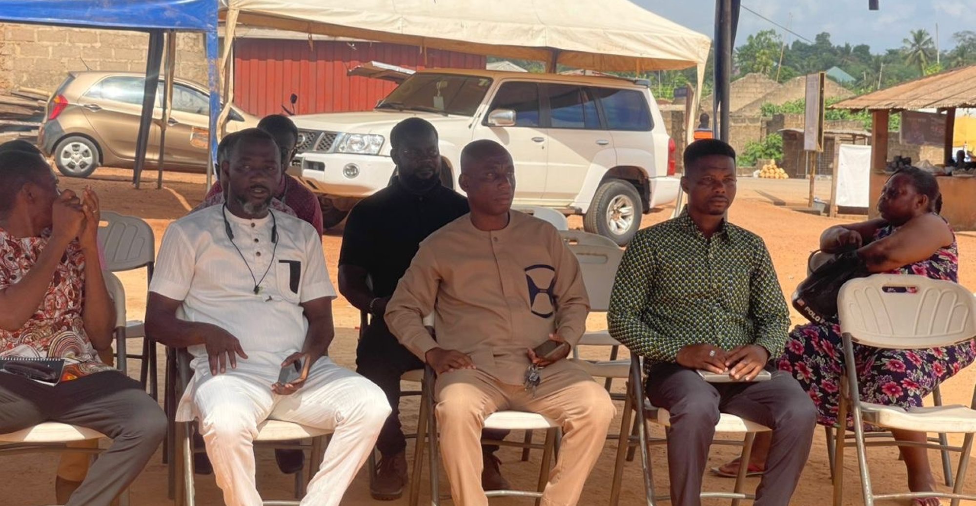 photo_5936180639356881694_y