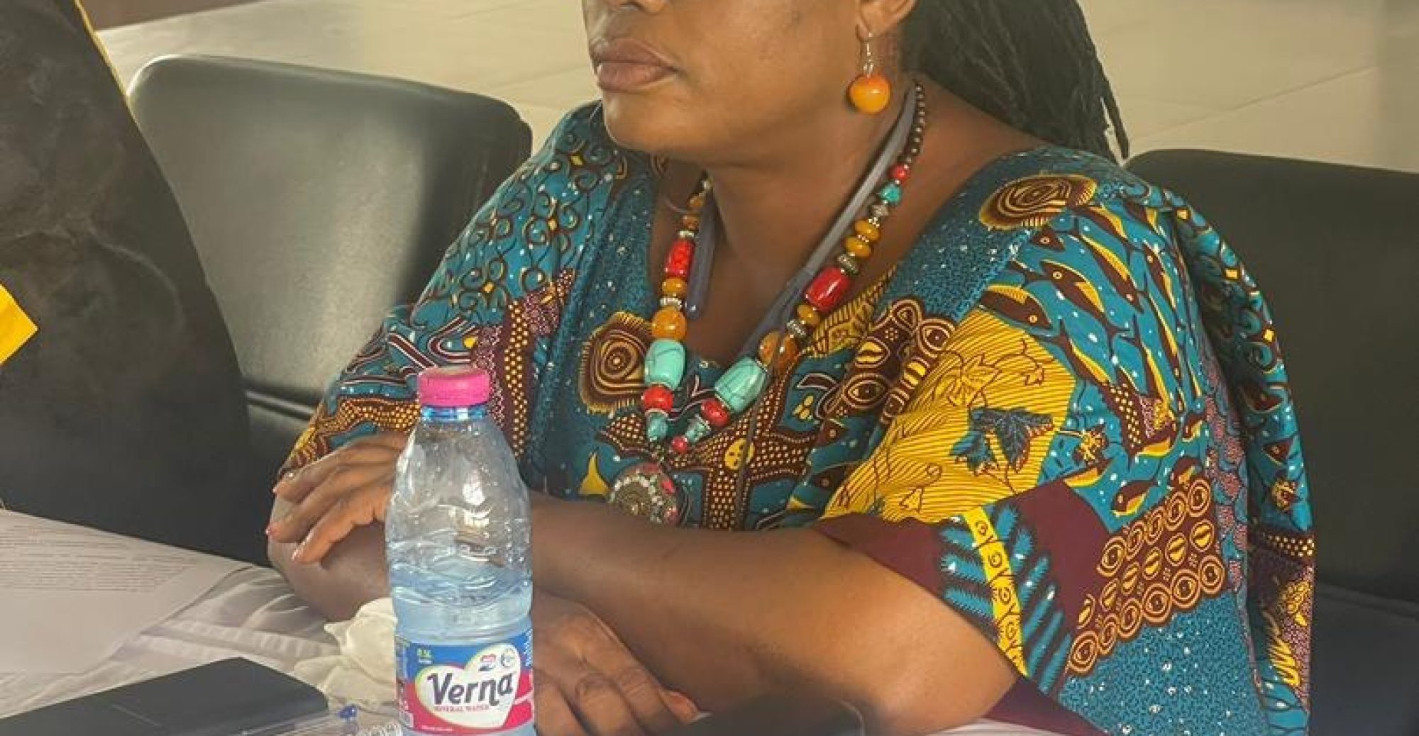 photo_5953923230861036557_y