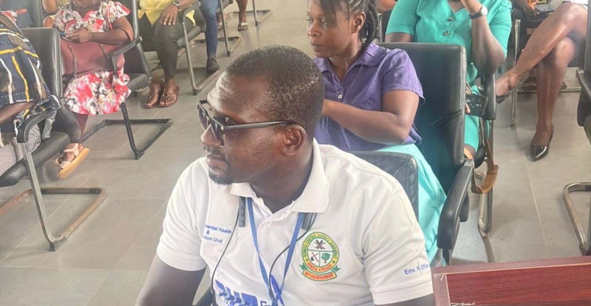 photo_5818773224374865063_y