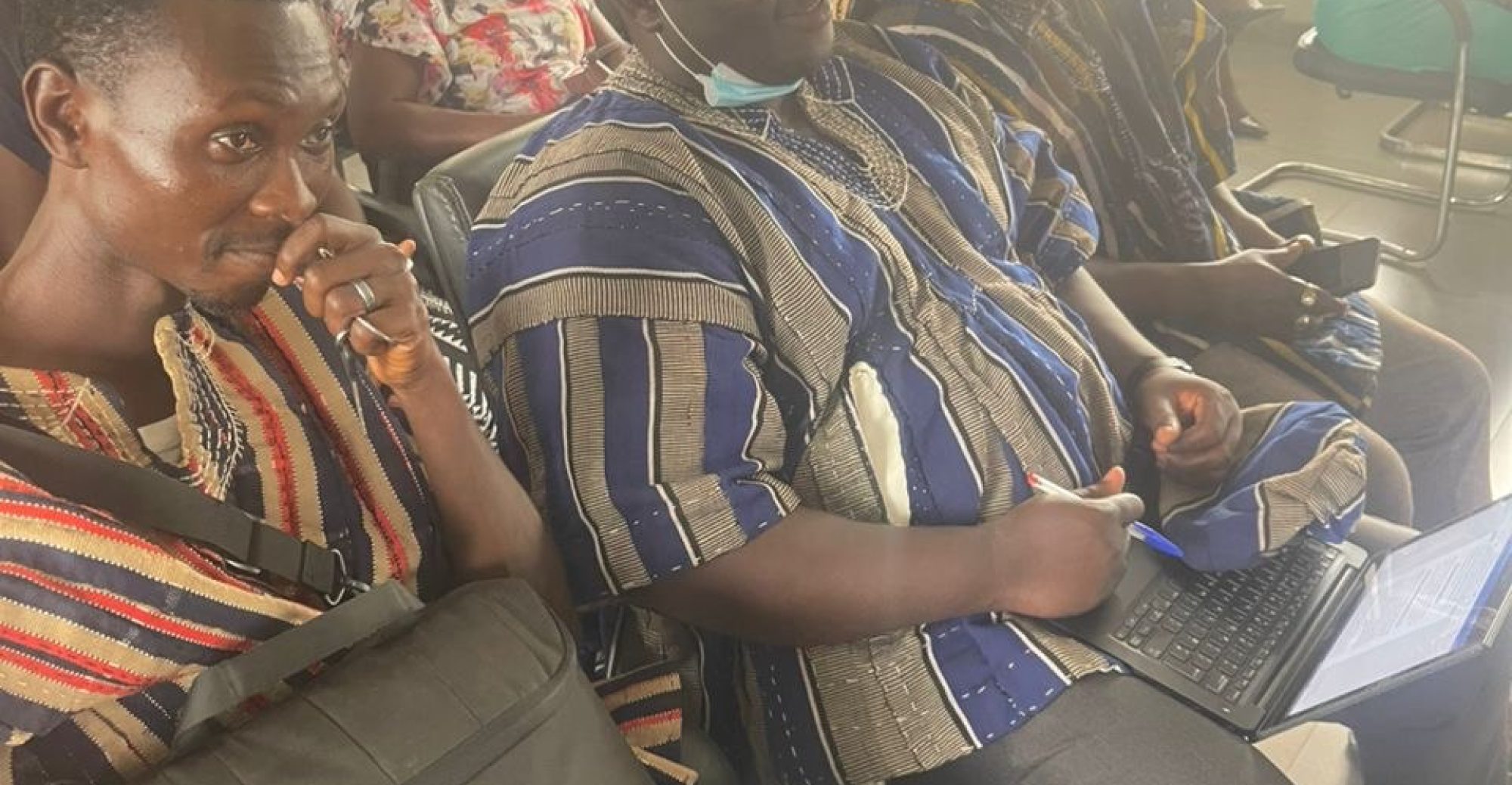 photo_5818773224374865064_y