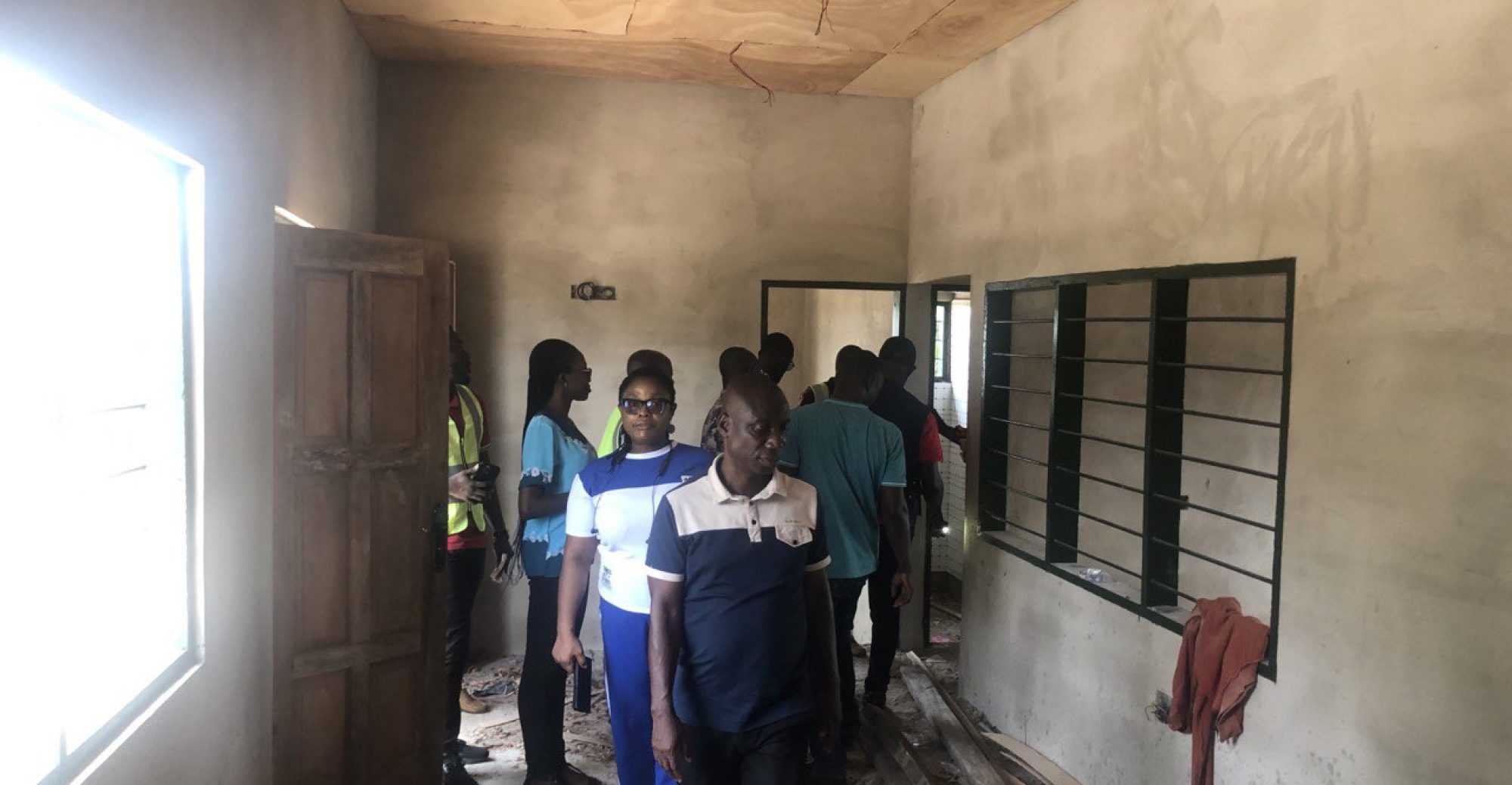 photo_5848226005556858006_y