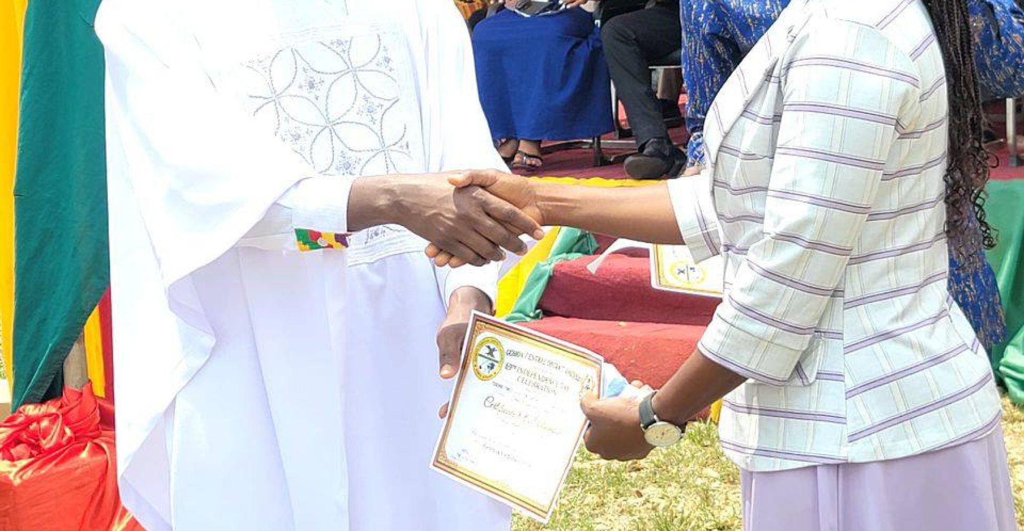 photo_5897722424151706808_y