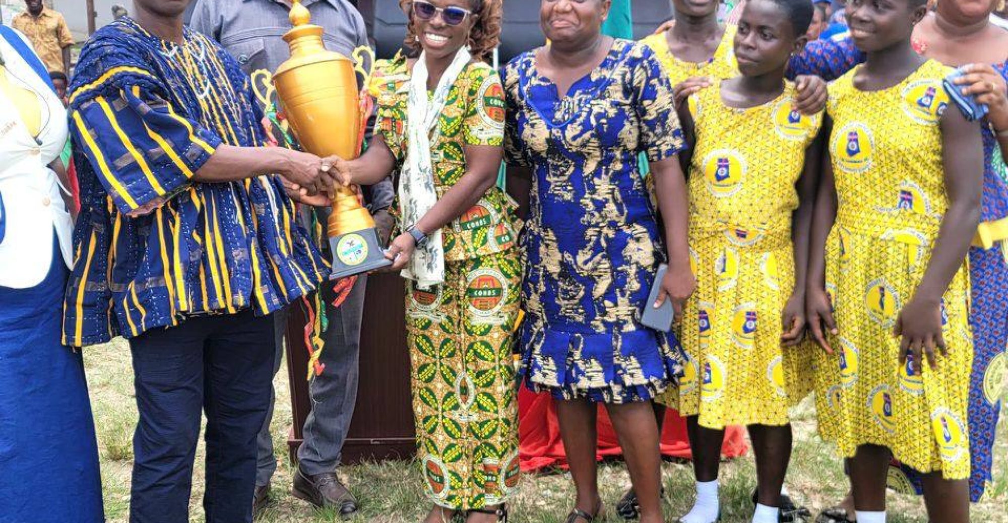 photo_5897722424151706809_y