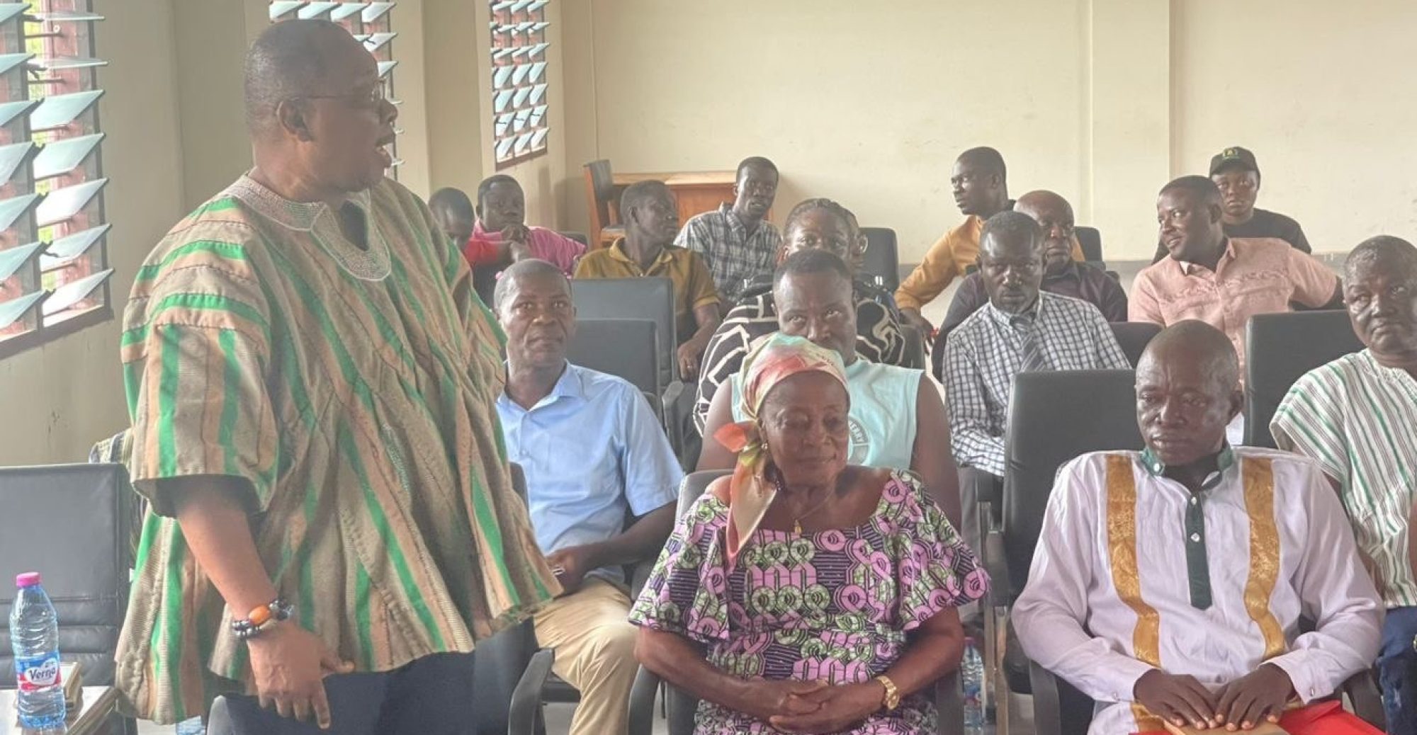 photo_5965227511769664885_y