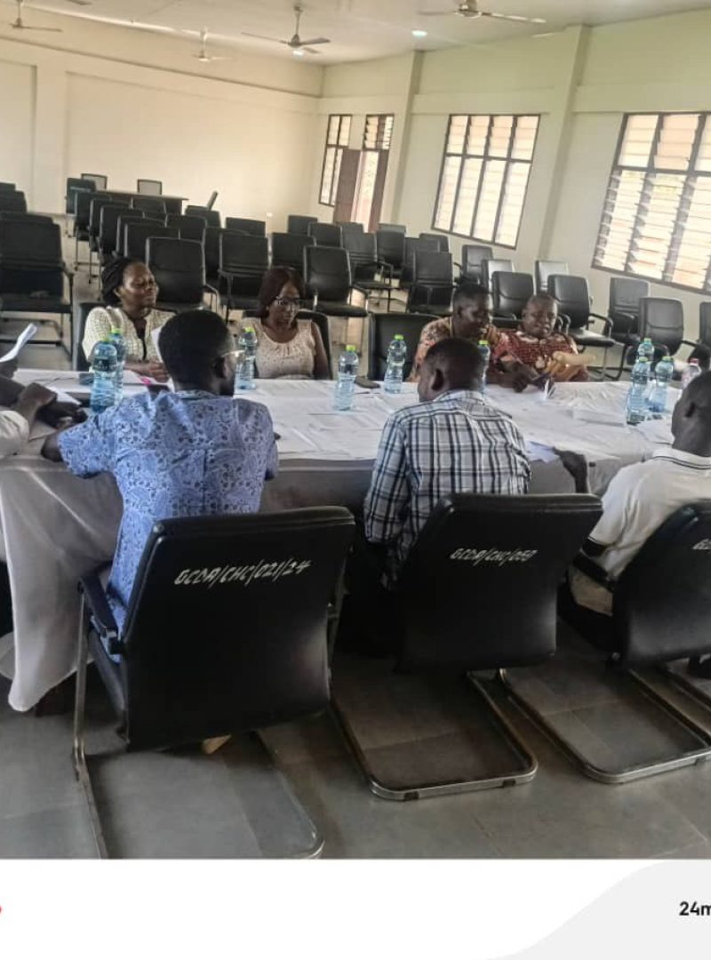 photo_5845920213709294514_y