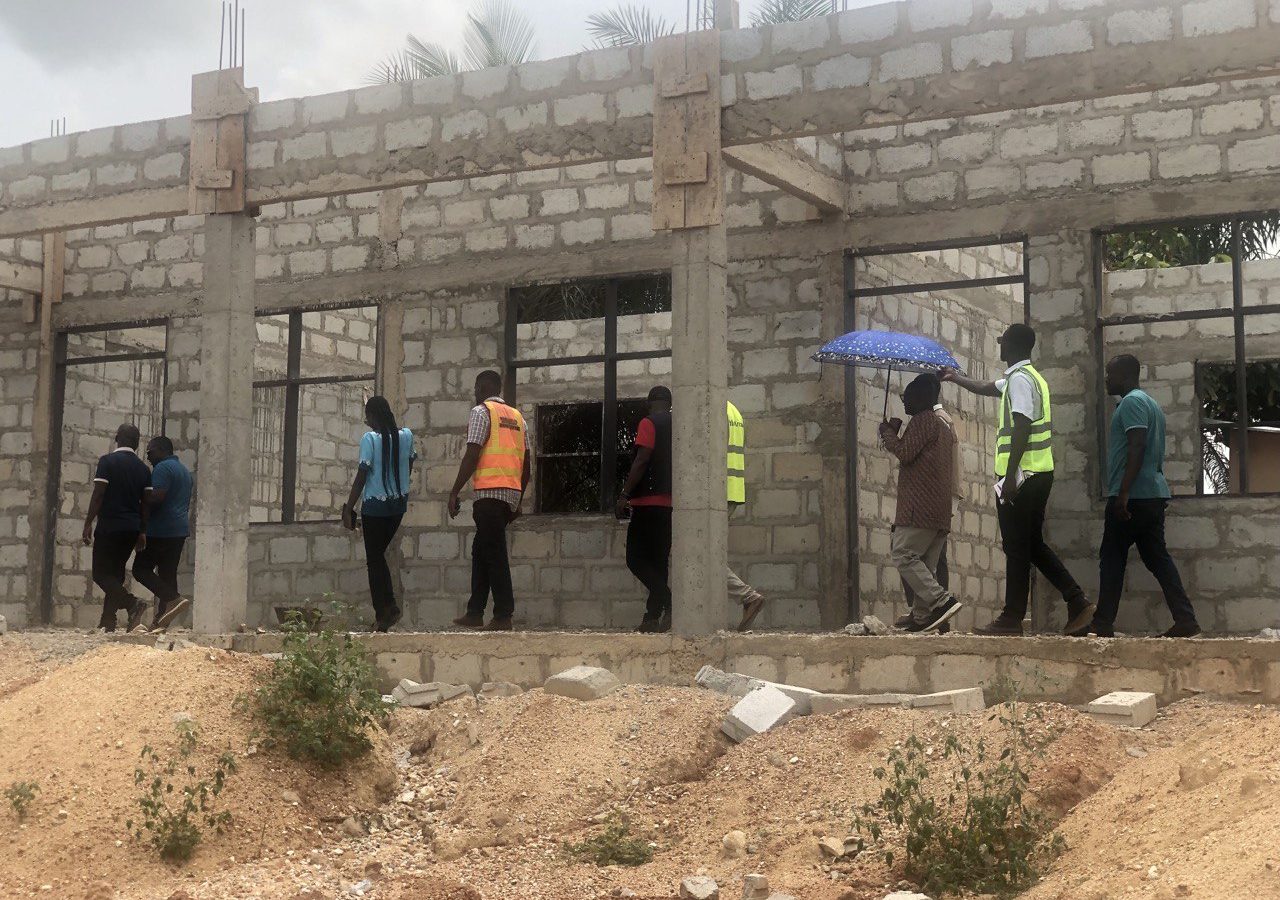 photo_5848226005556857998_y