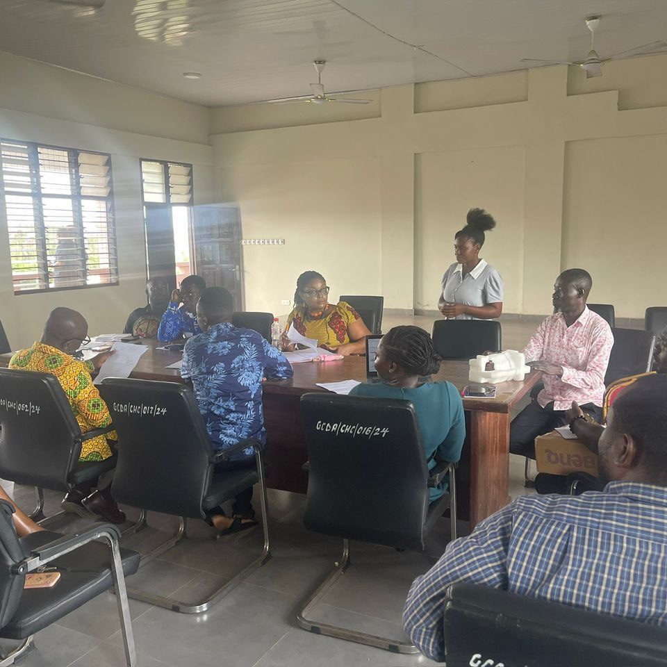 photo_5863882806323252139_y