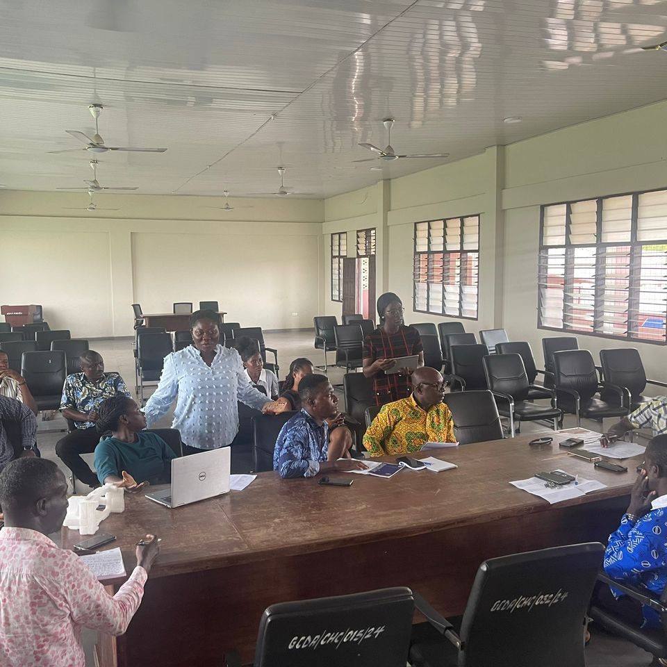 photo_5863882806323252151_y