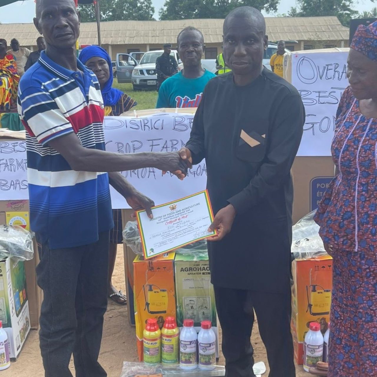 photo_5893128325268442282_y