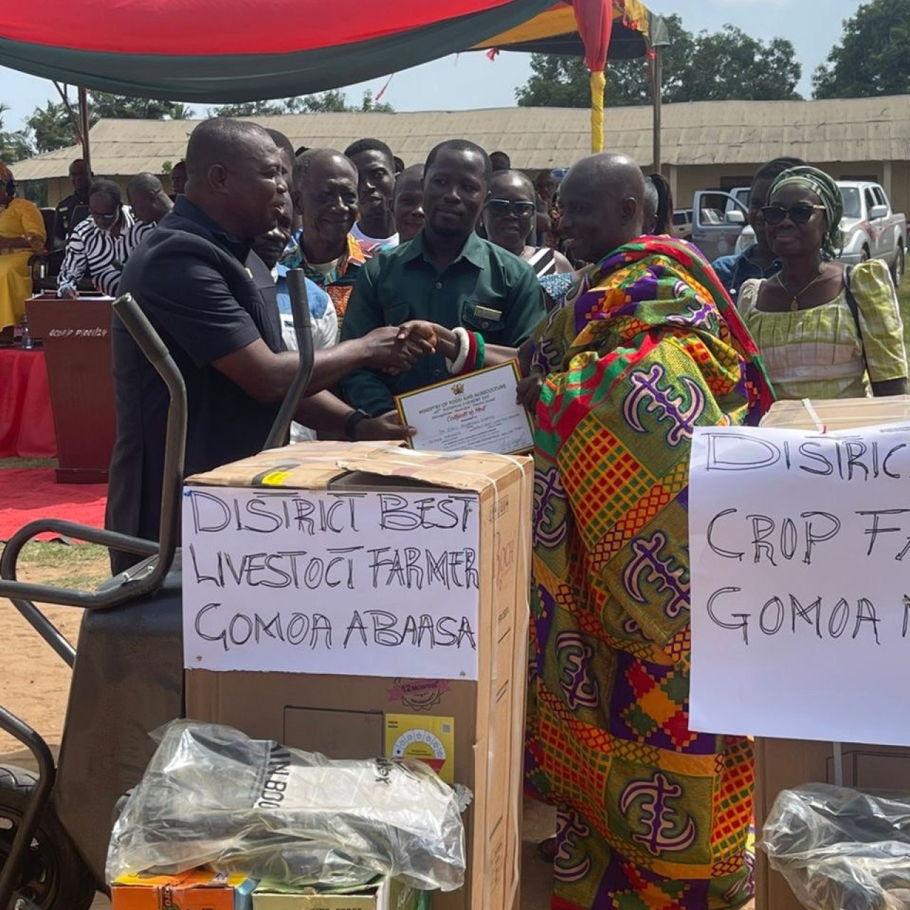 photo_5893128325268442286_y