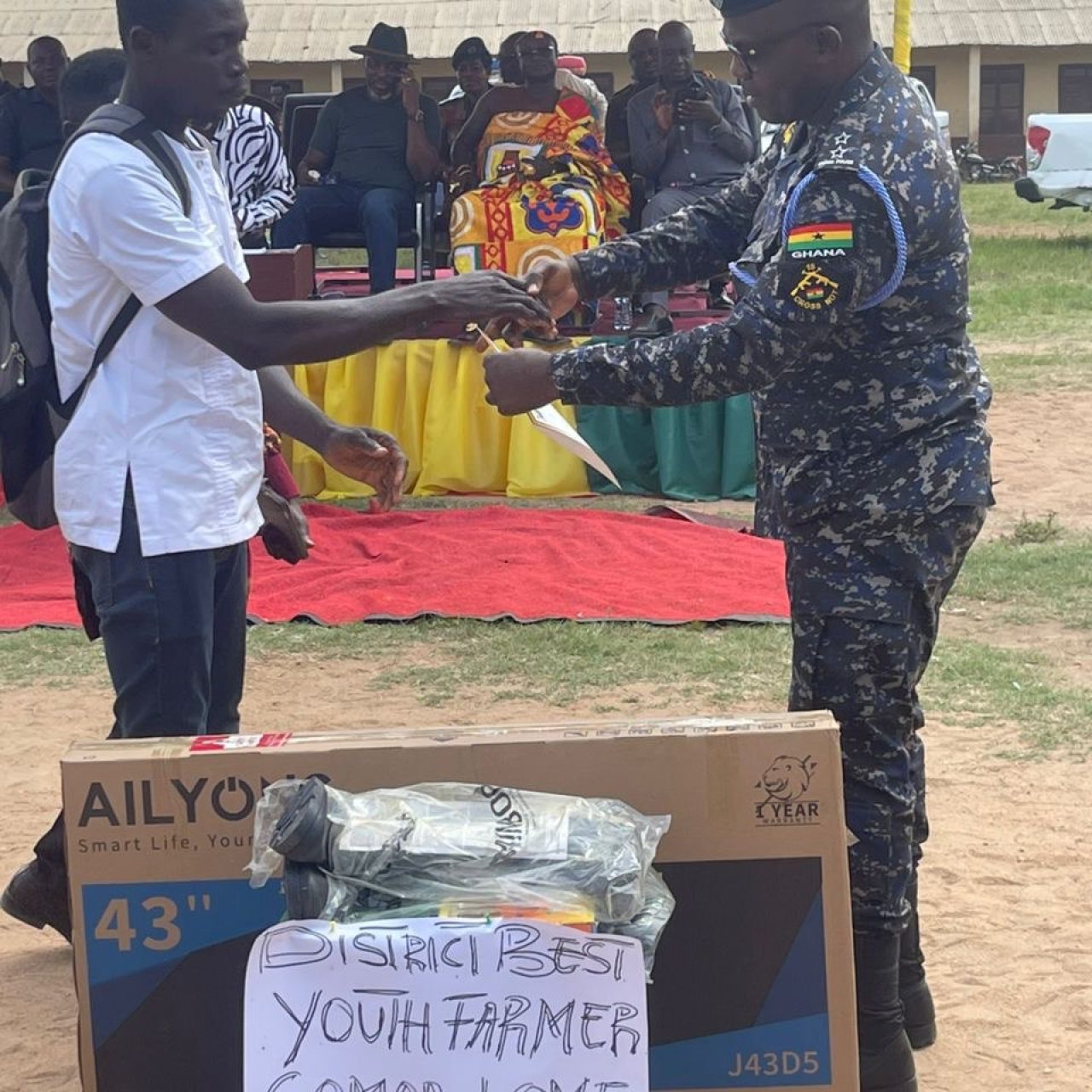 photo_5893128325268442288_y