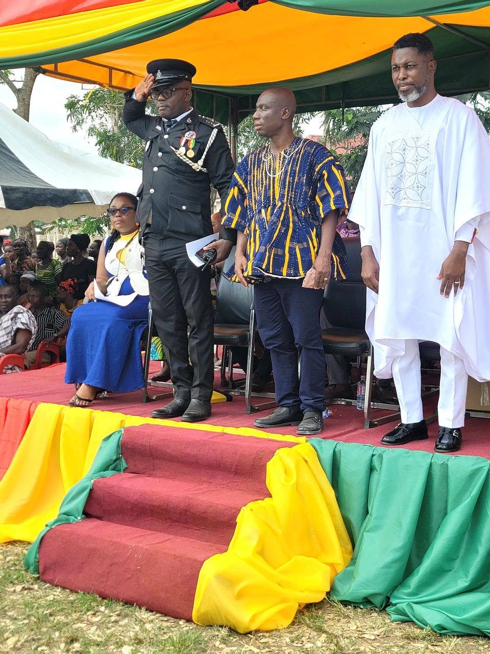 photo_5897722424151706792_y