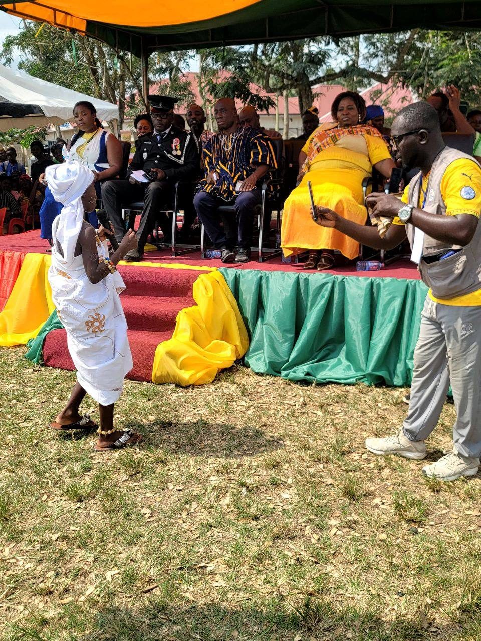 photo_5897722424151706794_y