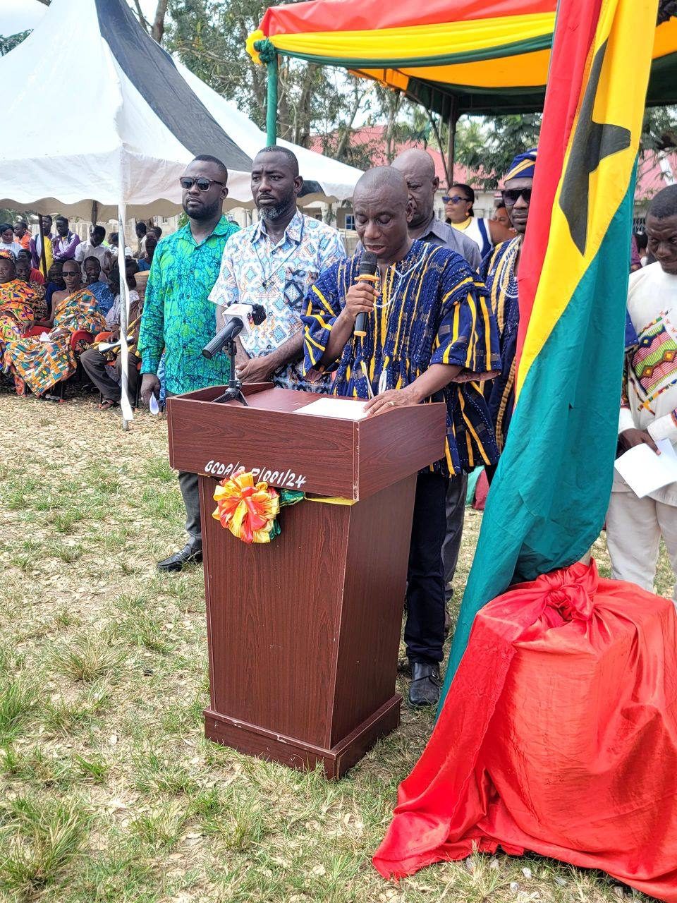 photo_5897722424151706800_y