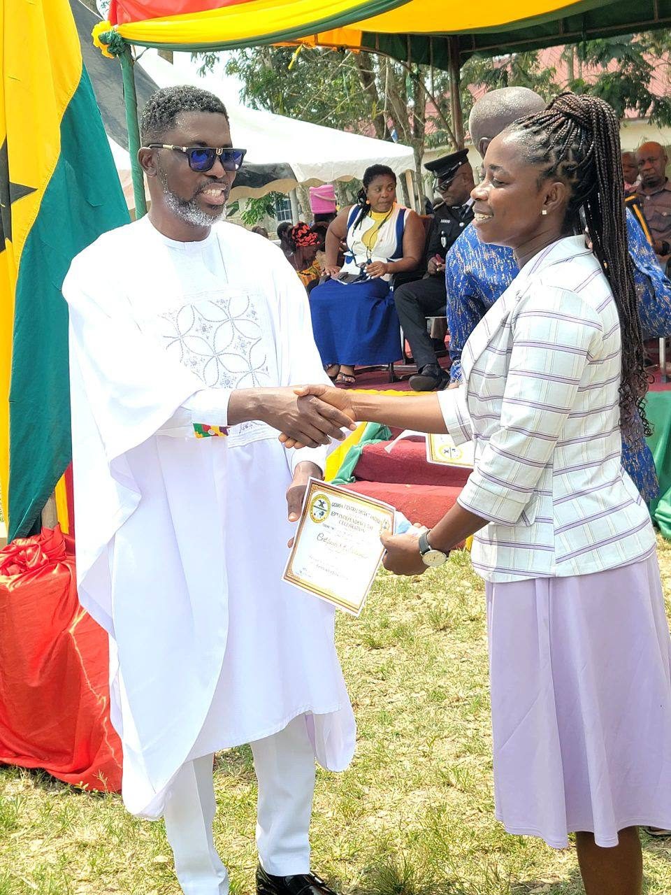 photo_5897722424151706808_y