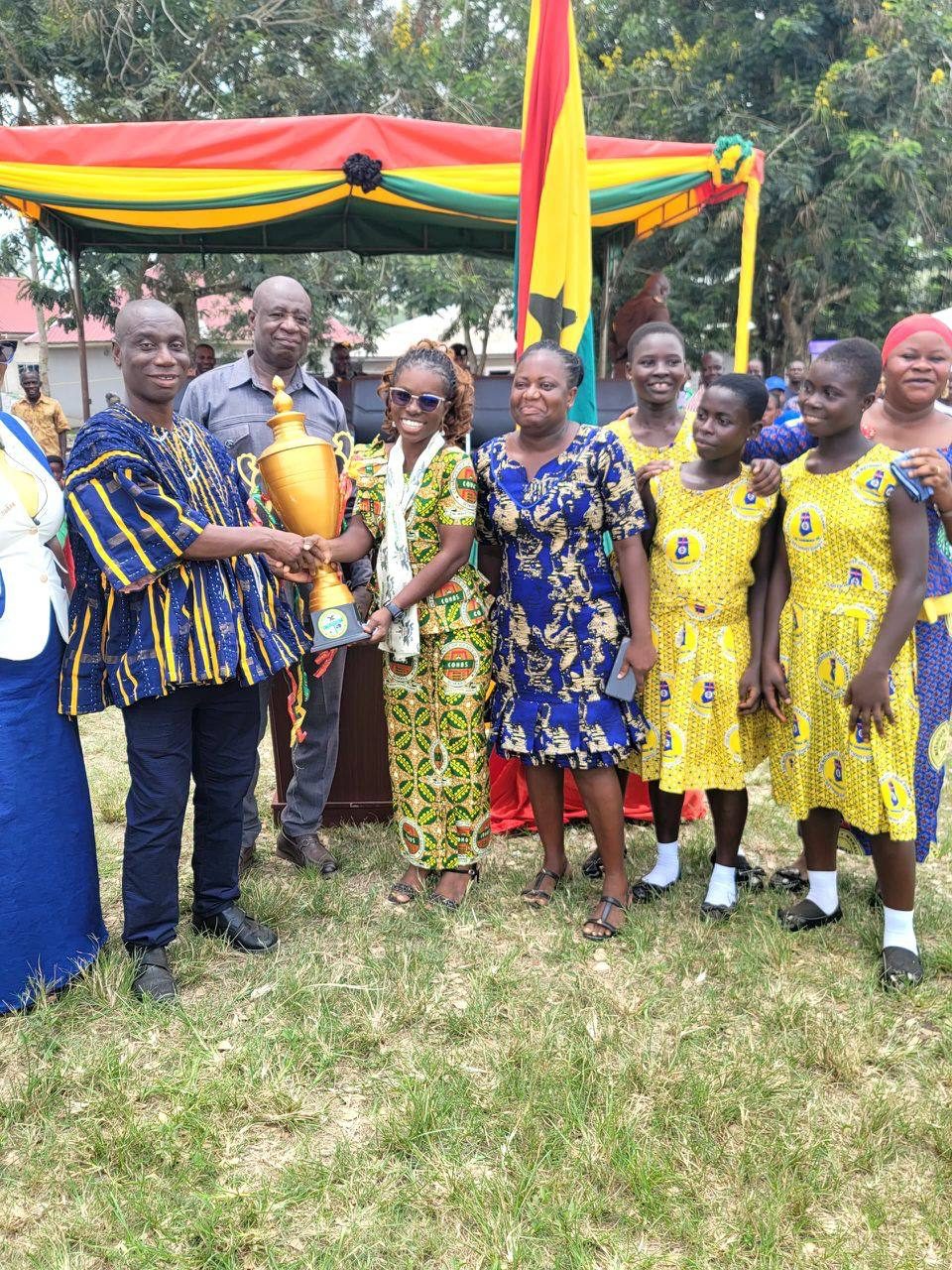 photo_5897722424151706809_y