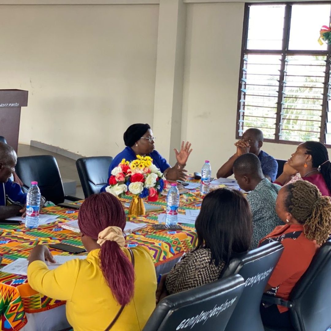 photo_5936180639356881726_y