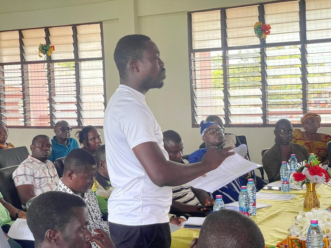 photo_5953923230861036559_y