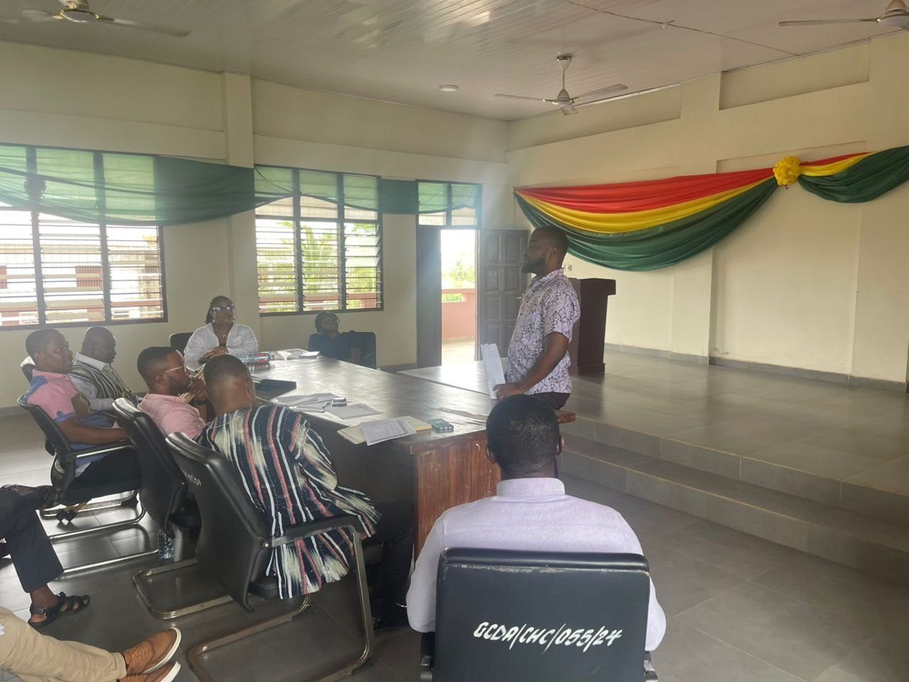 photo_5965227511769664866_y