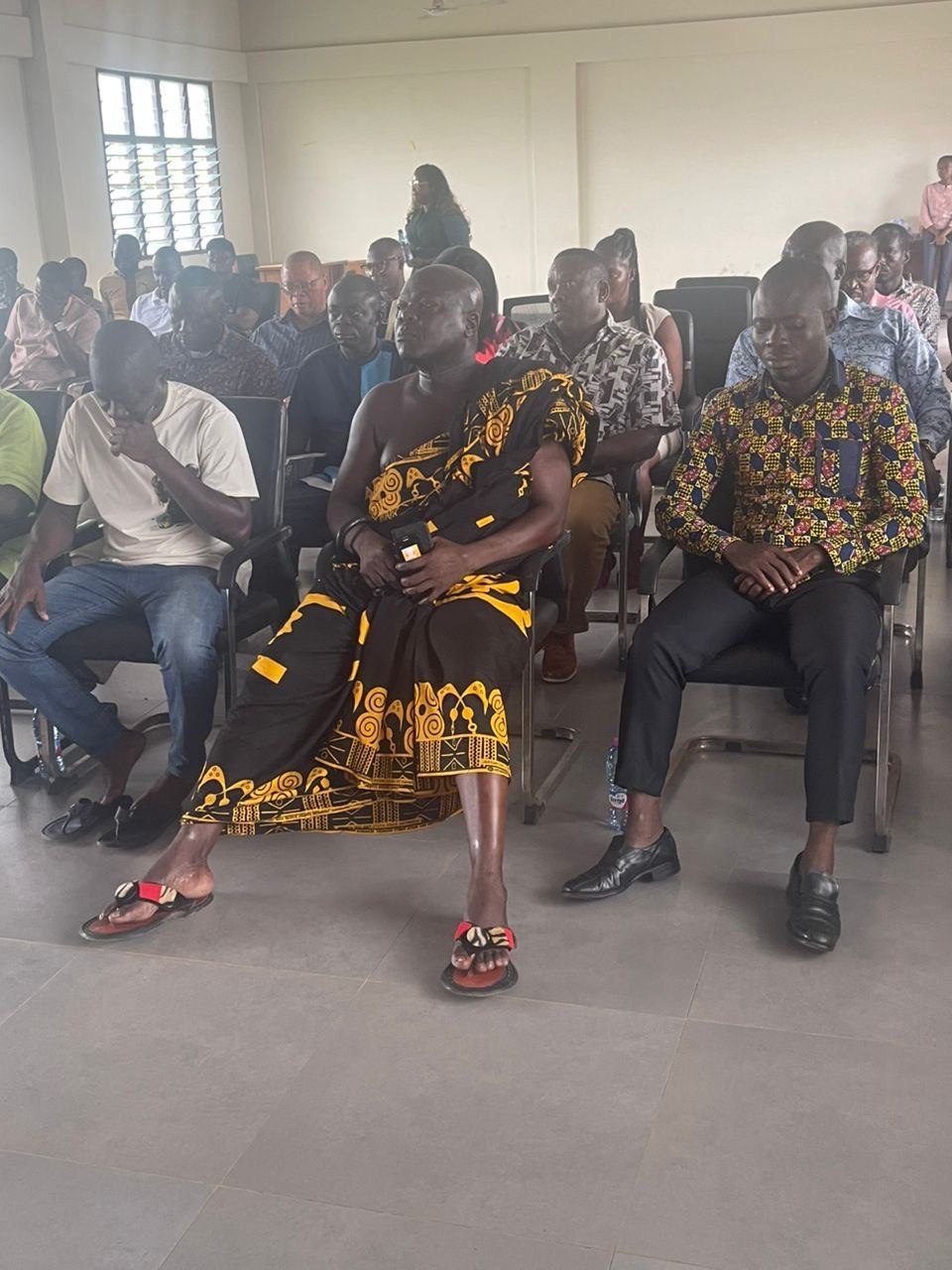 photo_5965227511769664880_y