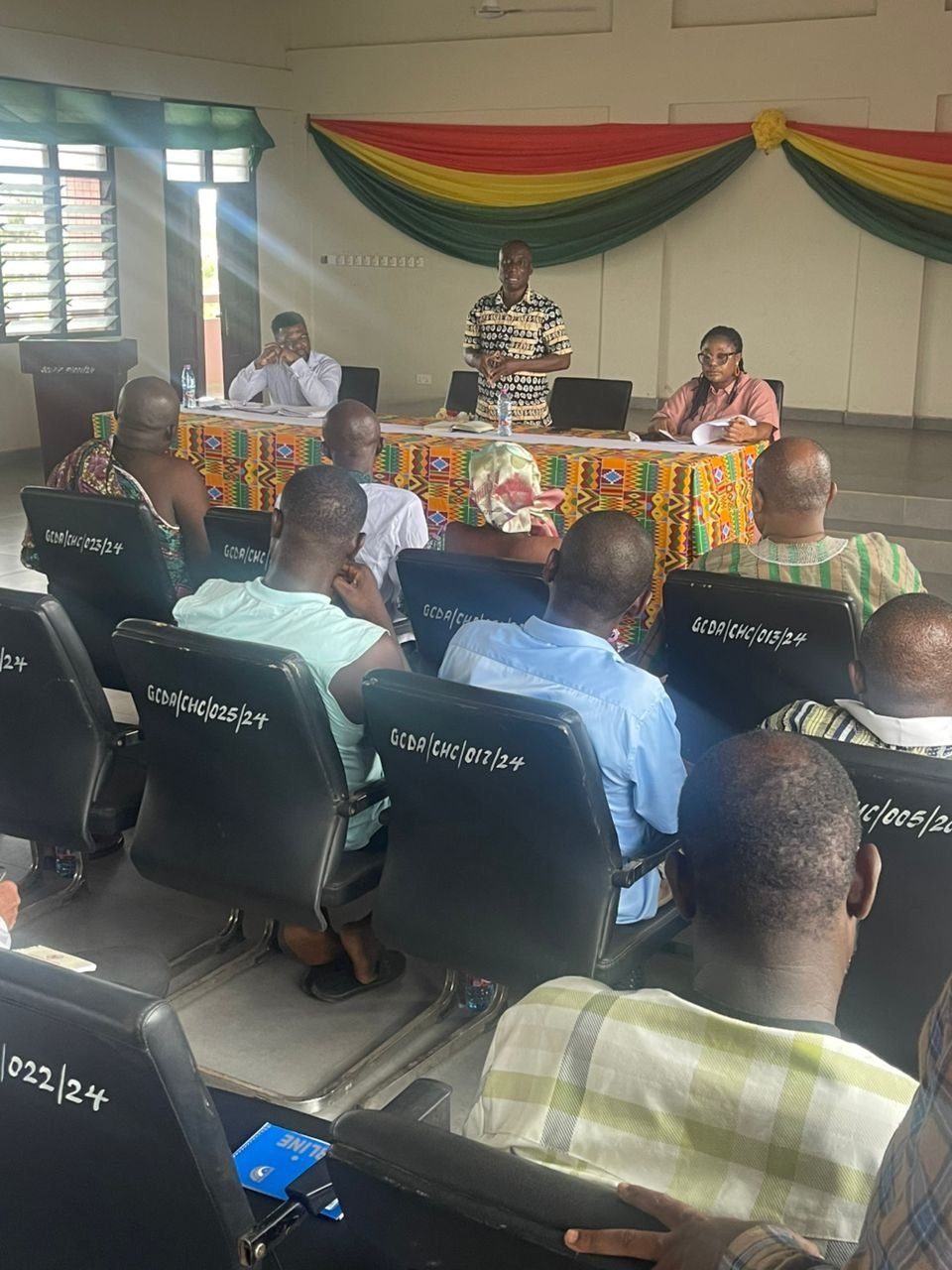 photo_5965227511769664881_y