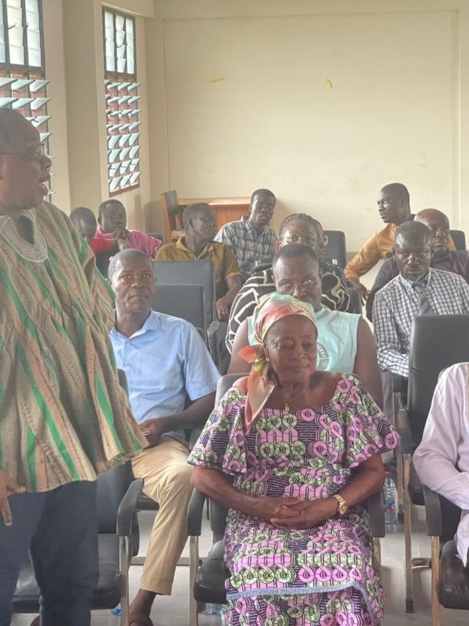 photo_5965227511769664885_y