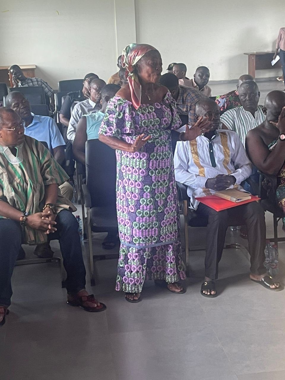 photo_5965227511769664887_y