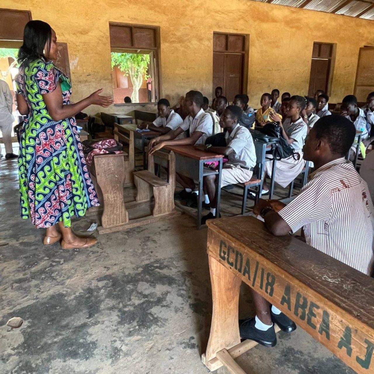 photo_6001594649132338328_y