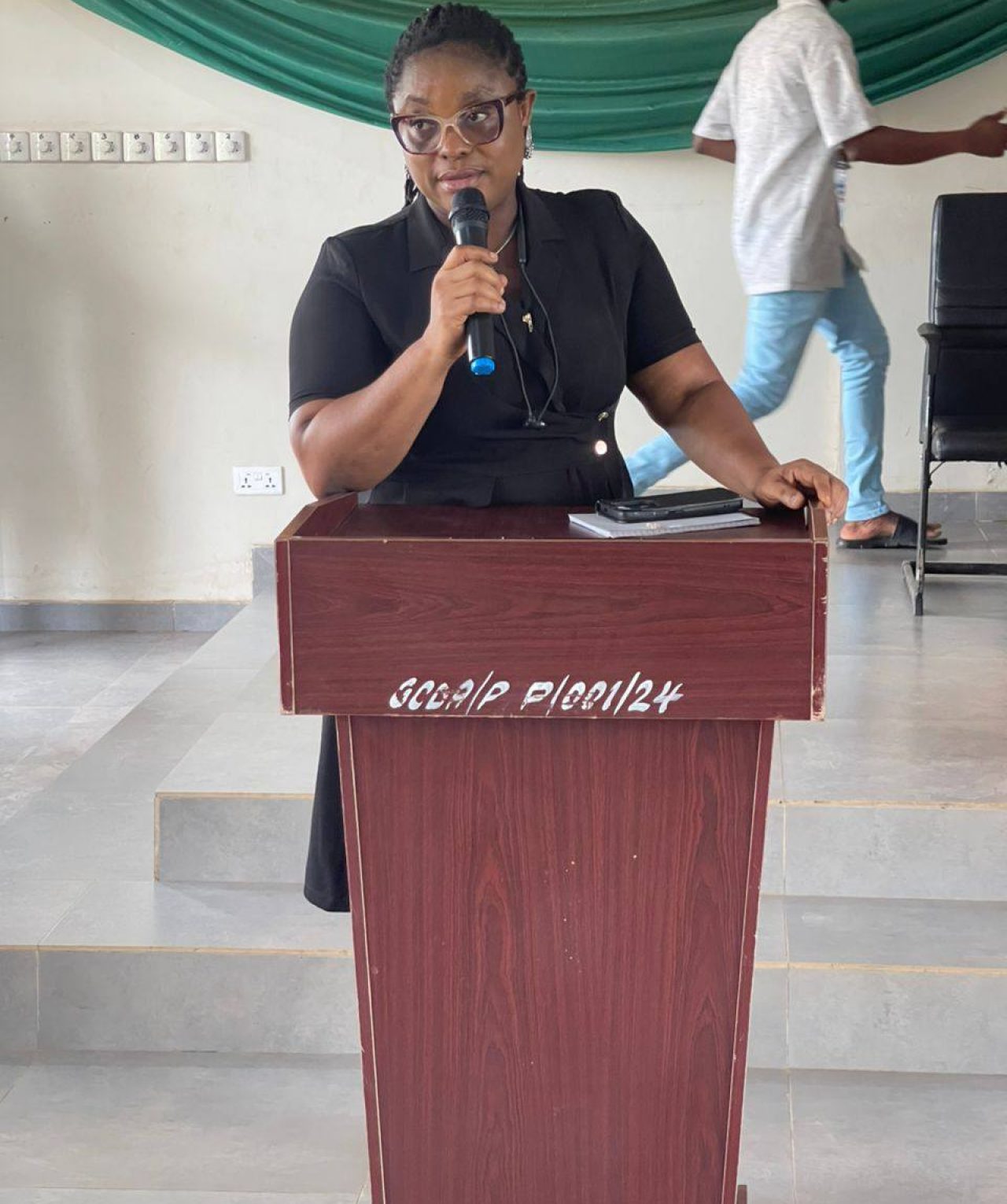 photo_6001594649132338338_y